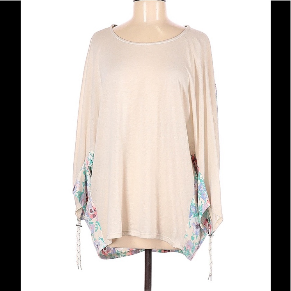 NWT umgee long sleeve top size medium